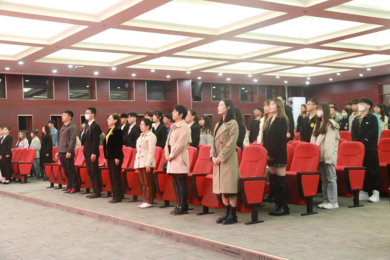 国产又粗又猛又大爽召开第二次学生代表大会